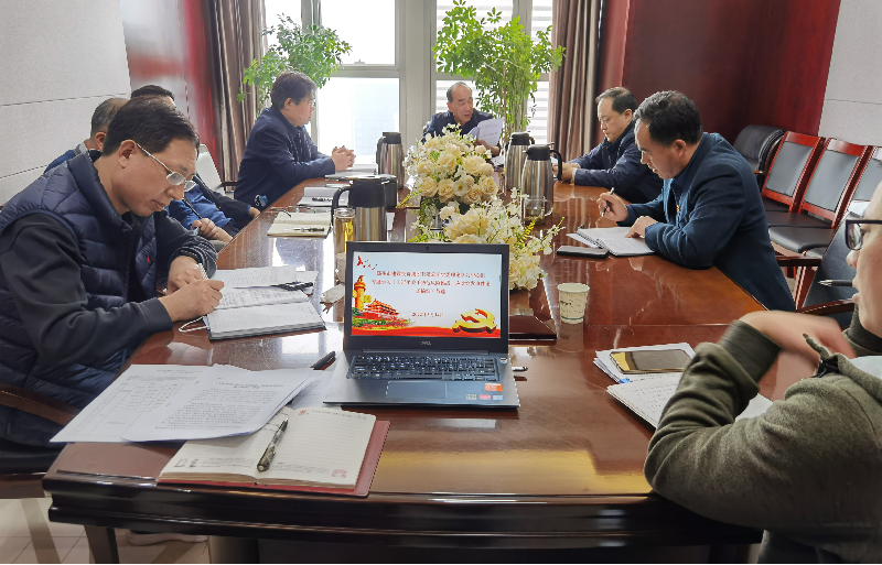 韦德·官方端入口党委理论学习中心组专题学习《习近平关于防范风险挑战、应对突发事件论述摘编》等文件精神