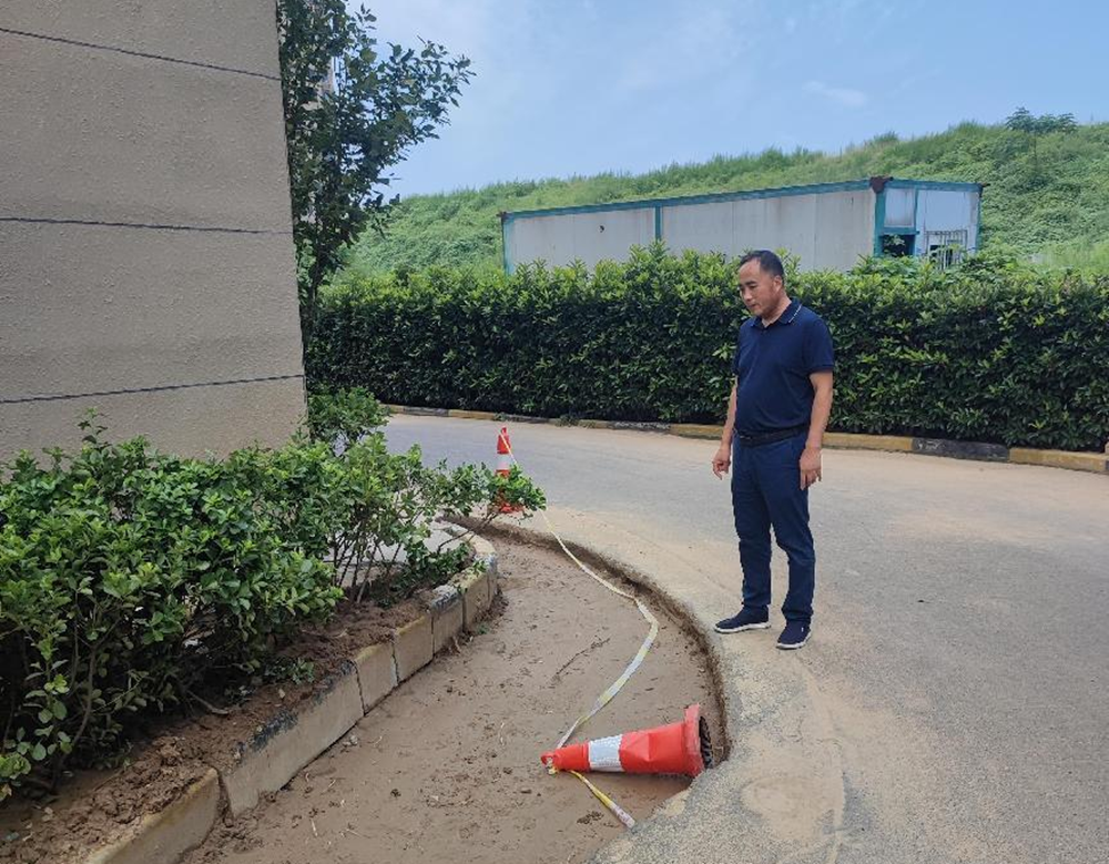 韦德·官方端入口党委委员、副总经理祁红军到柳林安置区检查督导消防整改和验收工作