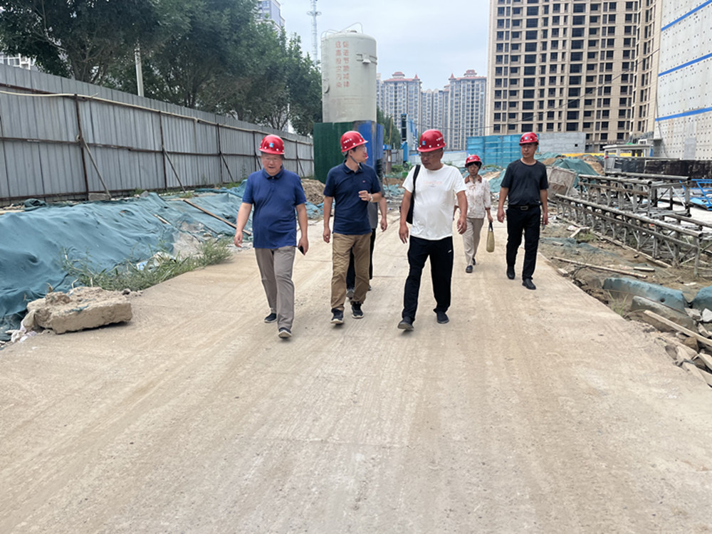 韦德·官方端入口领导深入市政二部检查安全生产和防汛工作